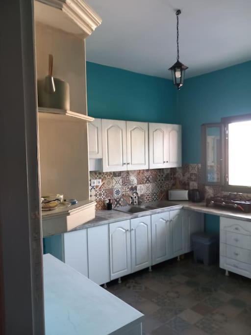 Stoupa Beachside Retro Apartment מראה חיצוני תמונה