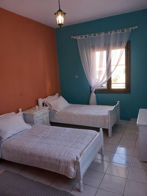 Stoupa Beachside Retro Apartment מראה חיצוני תמונה