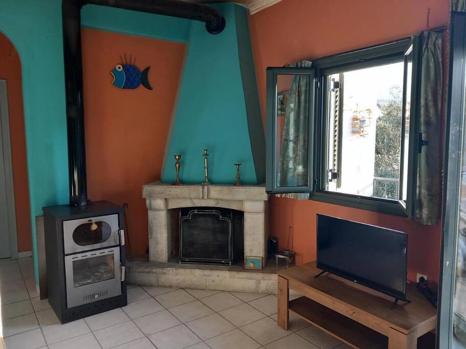 Stoupa Beachside Retro Apartment מראה חיצוני תמונה