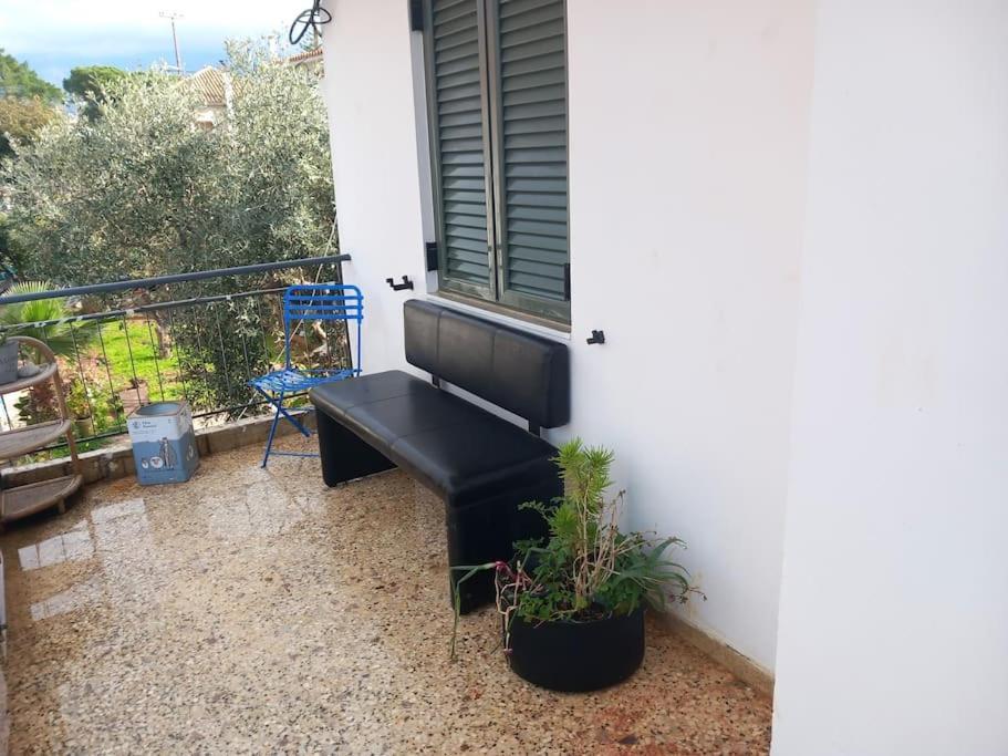 Stoupa Beachside Retro Apartment מראה חיצוני תמונה