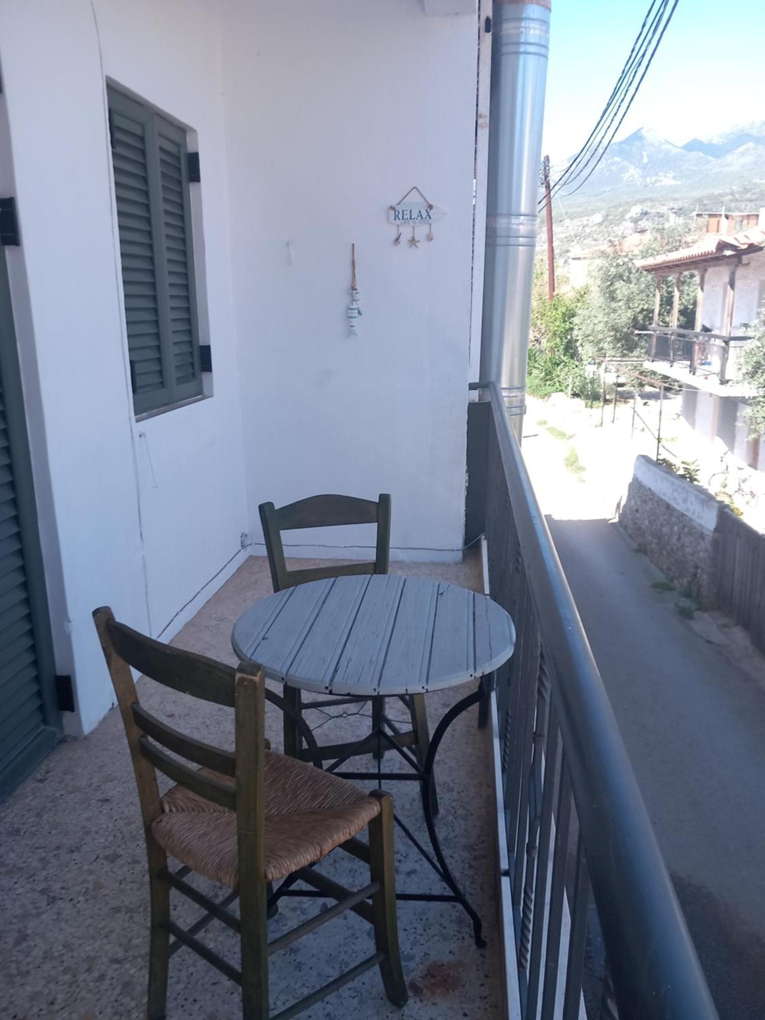 Stoupa Beachside Retro Apartment מראה חיצוני תמונה